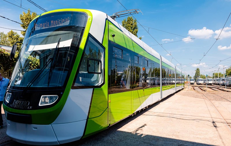 Preţul tramvaielor livrate de Astra Primăriei Capitalei urmează să crească la un miliard de lei