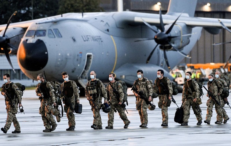 „Forța militară nu e doar malefică, ci și inutilă”. De ce are Germania o poziție conciliantă față de Moscova în criza ucraineană