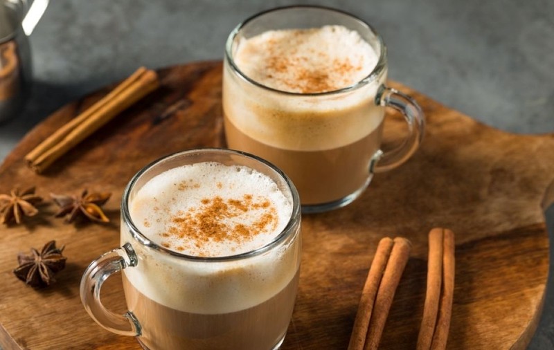 Scorțișoară în cafea