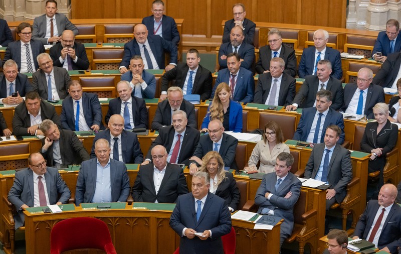 Parlamentul Ungariei se va reuni luni, într-o sesiune extraordinară, având pe ordinea de zi ratificarea aderării Suediei la NATO