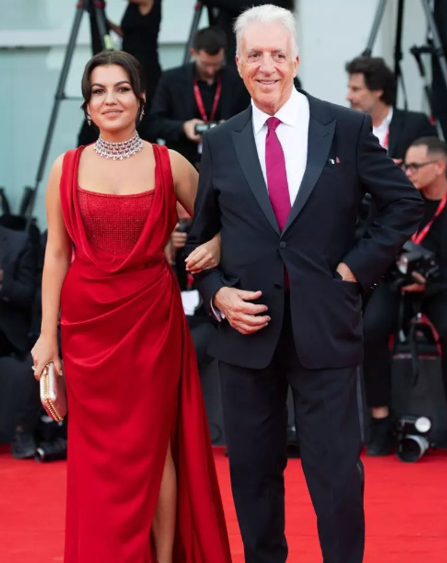 Romina Gingașu, soția lui Piero Ferrari, și-a cumpărat bolid de lux de 900.000 de euro. „Stilul meu 100%!”