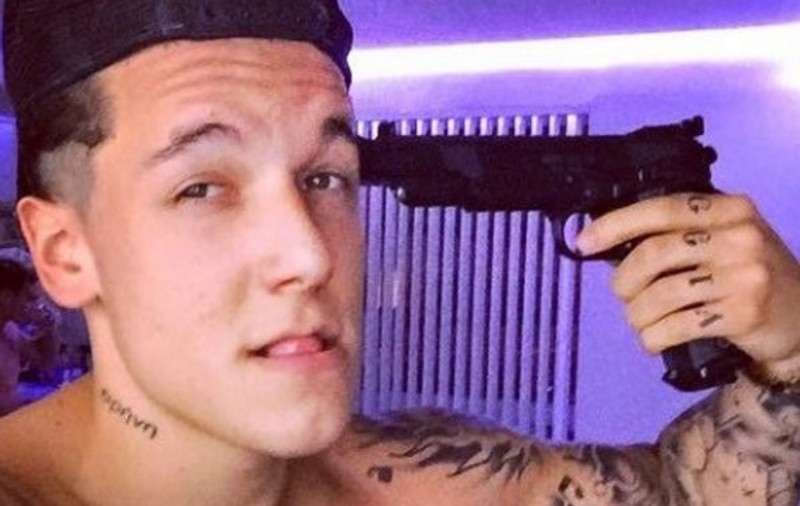 Fiul unui fost mare fotbalist argentinian și-a amenințat un prieten cu pistolul / VIDEO