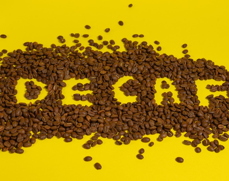 Cafeaua fără cofeină. Cât de sănătoasă este cafeaua decofeinizată