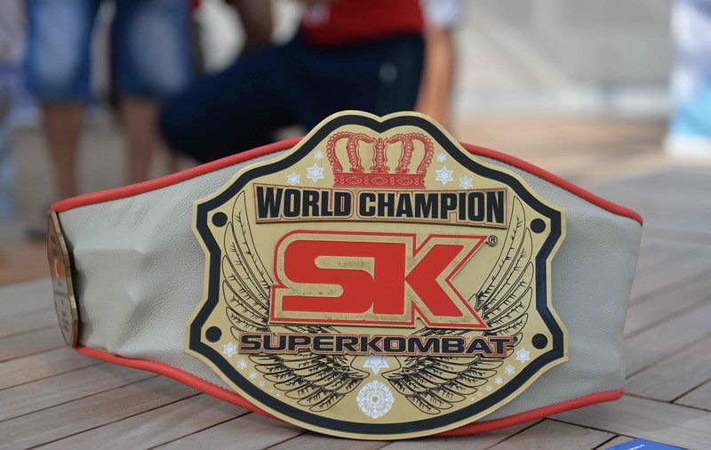 Luptătorii de la Superkombat Mamaia au trecut cu bine de proba cântarului / GALERIE FOTO