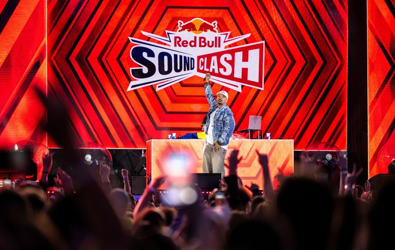 Puya câștigă Red Bull SoundClash 2025 în fața a 10.000 de fani, la Romexpo