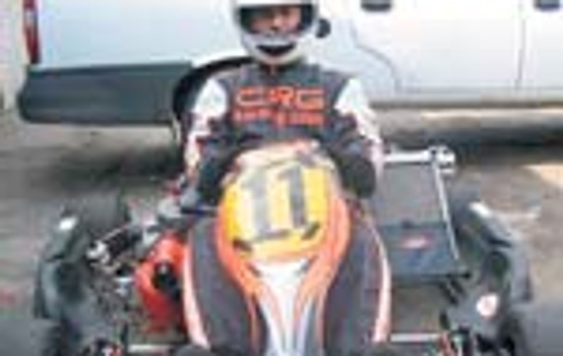 Sef in politie, pilot de karting