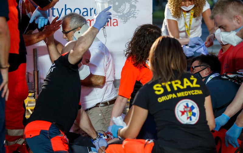 Accidentat grav în Turul Poloniei, rutierul olandez Fabio Jakobsen a ieșit din comă