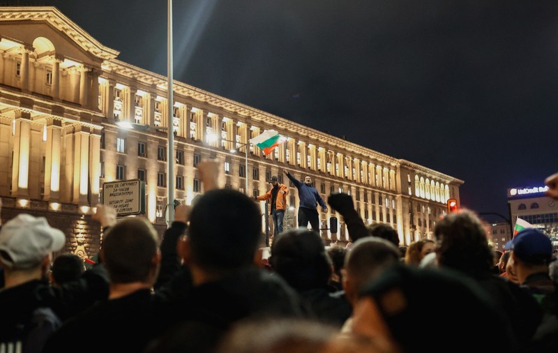 Despre politica bulgară, oligarhie și nemulțumire populară. Interviu cu jurnalistul Vladimir Mitev despre recentele proteste din Bulgaria