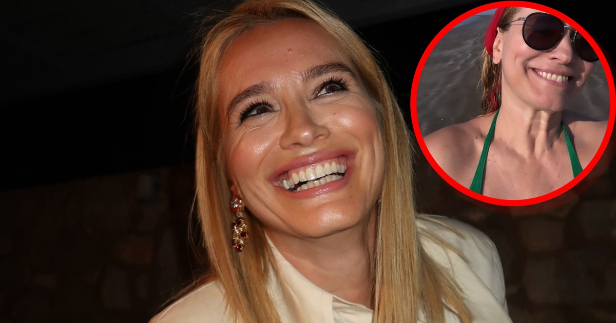 Andreea Esca - în costum de baie