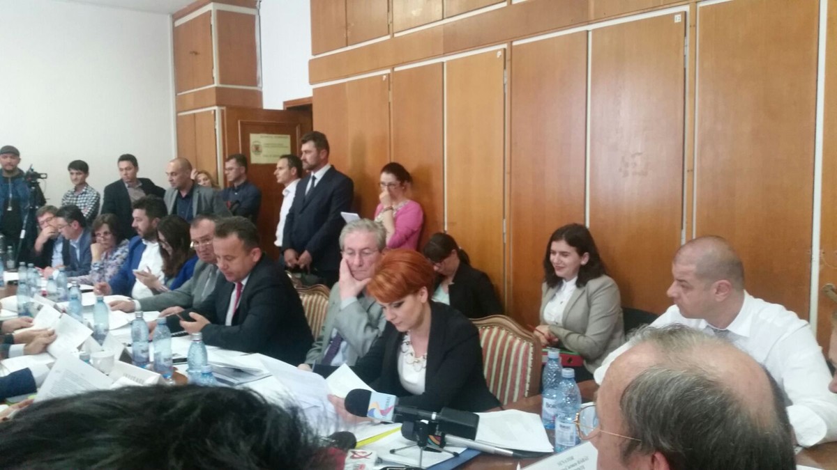 Ce prevede forma finală a legii salarizării unitare