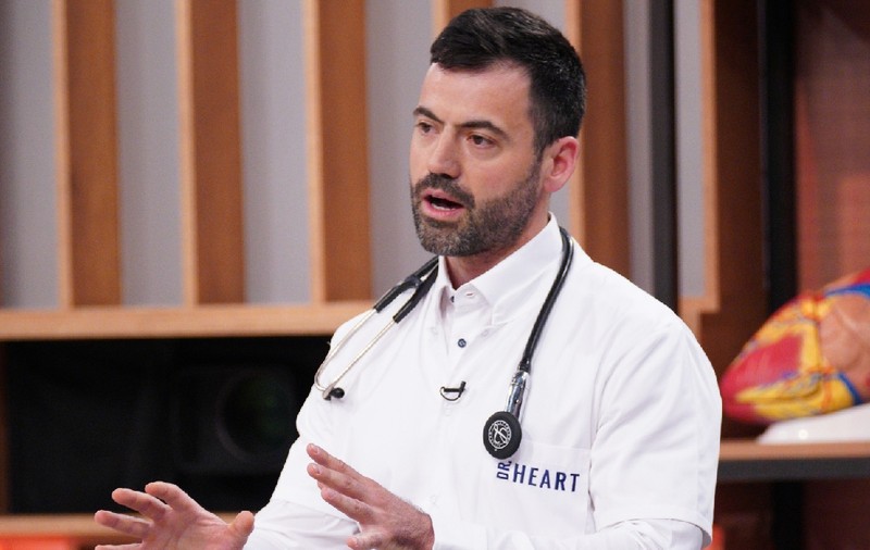 Un cardiolog român a salvat viața unei persoane chiar în noaptea dintre ani: „Am muncit un an la inima dumneavoastră”