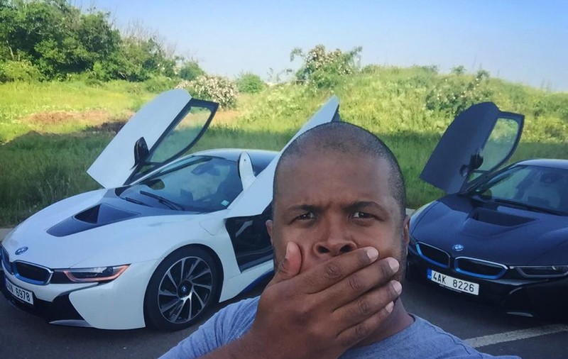 Cabral și-a lăsat plete și s-a vopsit... blond. Uite cum arată vedeta tv cu păr bălai