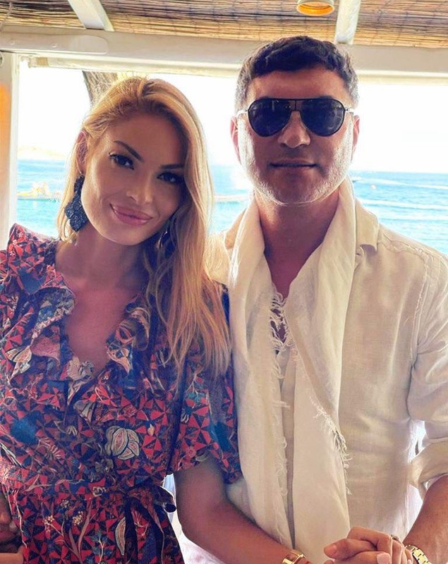 Valentina Pelinel, anunțul făcut despre căsnicia cu Cristi Borcea: „Despre unele se știu, despre altele, mai puțin”