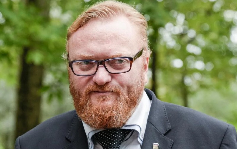 Un parlamentar rus le-a spus bărbaților să marcheze ziua de 8 martie lăsând femeile însărcinate: „Dacă nu e posibil, dă-i un exemplar al contractului tău militar, să-i arăți că te-ai dus să-ți aperi patria”