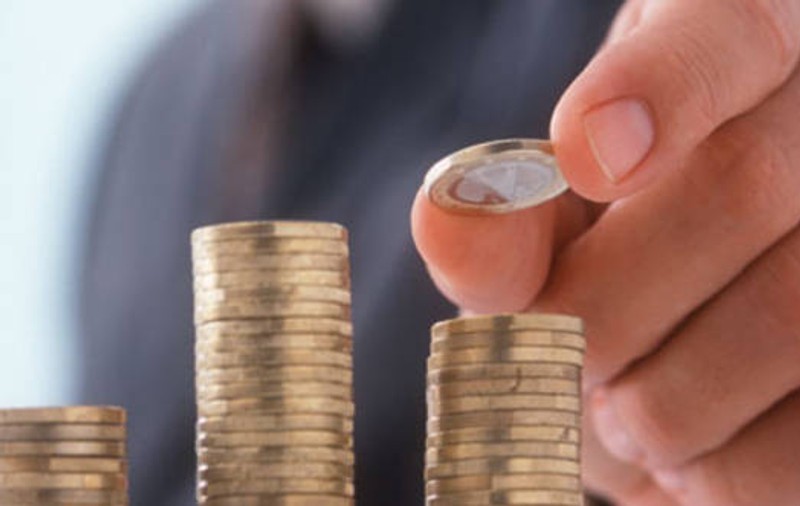 Câțiva indicatori pe care ar putea fi construit BUGETUL PE 2016: Creştere economică de 3,4%, inflaţie medie de 1,7% şi curs de schimb de 4,44 lei/euro
