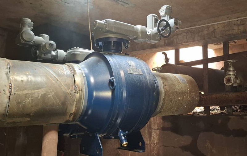 Termoenergetica a anunțat că avaria care a lăsat aproape 4.000 de blocuri fără apă caldă a fost remediată. Când va fi încărcată rețeaua