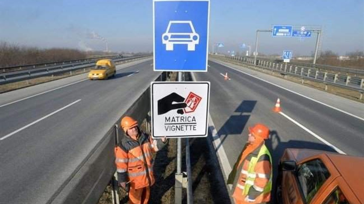 Atenționare de călătorie în Ungaria, emisă de MAE. Sistemul de plată a vinietei nu va fi disponibil în week-end