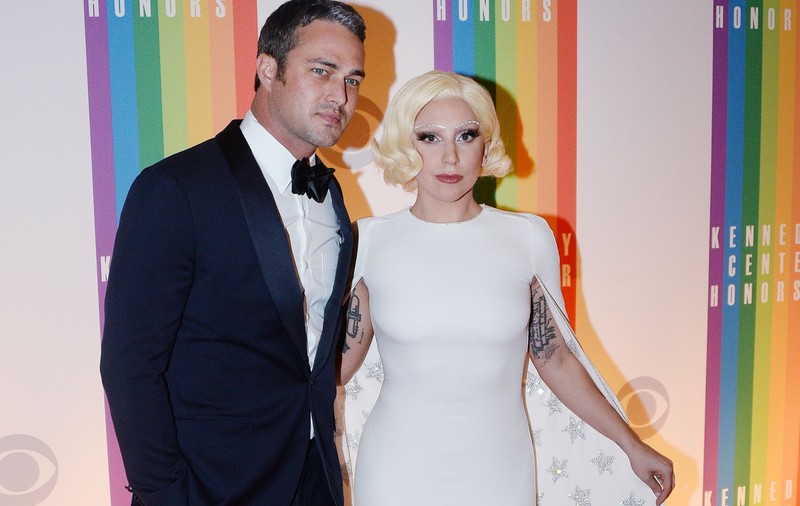 Nunta lui Lady Gaga cu Taylor Kinney, oficiată de Dalai Lama