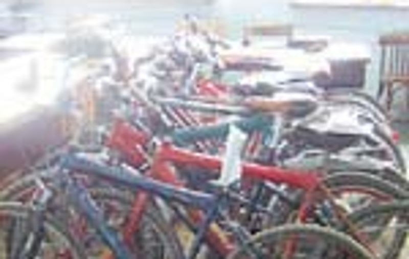 Hotul a furat 37 de biciclete intr-o luna
