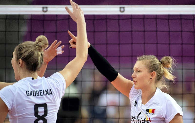Ilka Van de Vyver, fostă jucătoare la echipa de volei CSM Târgoviște, s-a angajat la un supermarket din Belgia