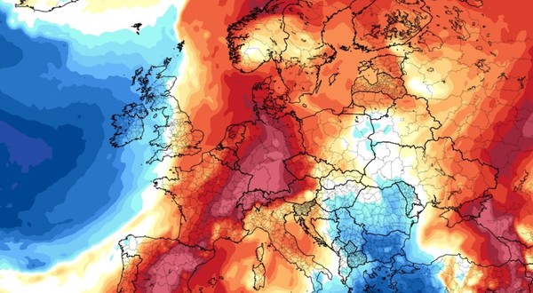 Harta meteorologică a Europei, evidențiind temperaturi ridicate reprezentate cu roșu în vest și nord, respectiv temperaturi mai scăzute colorate în albastru în sud-est și bazinul mediteranean.