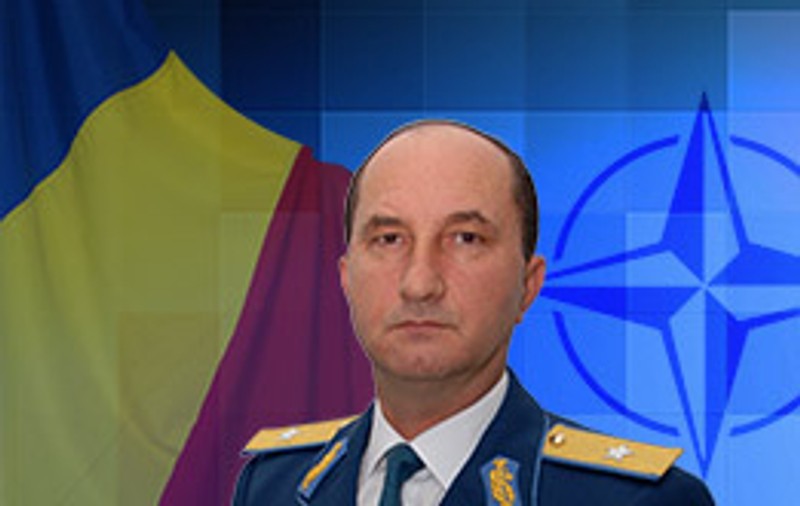 A fost schimbat şeful Forţelor Aeriene Române. Generalul Viorel Pană a preluat comanda