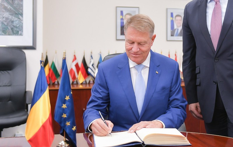 Klaus Iohannis a semnat numirea Ligiei Deca la Ministerul Educației