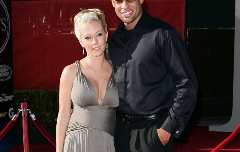 Kendra Wilkinson mai vrea un copil pentru a-şi rezolva problemele din căsnicie