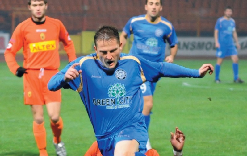 Mihai Stoica şi Gheorghe Ştefan s-au certat din cauza arbitrajului 