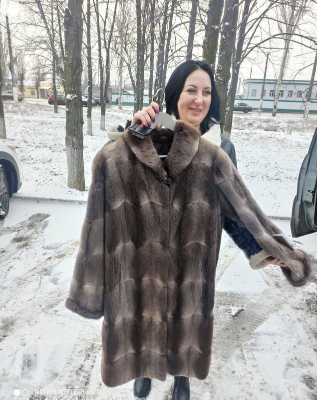 Mai multe văduve ale rușilor morți pe frontul din Ucraina au primit haine de blană: „Eu am returnat-o, era prea mică”