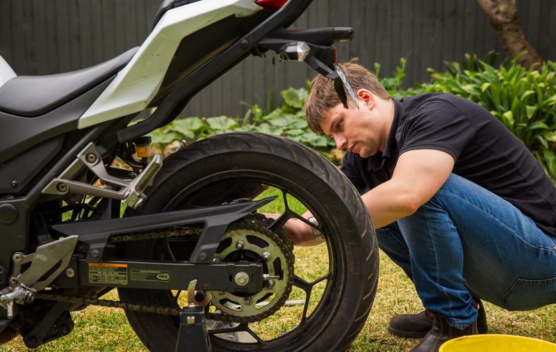 Întreținerea corectă a motocicletei: ce trebuie să faci lunar