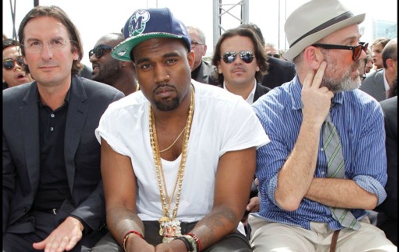 Rapperul Kanye West s-a lansat în modă
