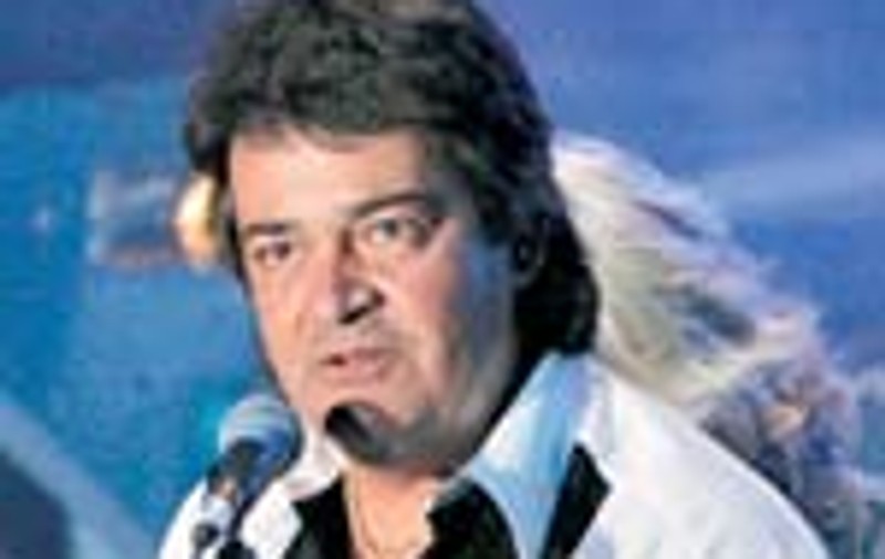 Romcescu, ajutat de politisti sa-si deblocheze masina
