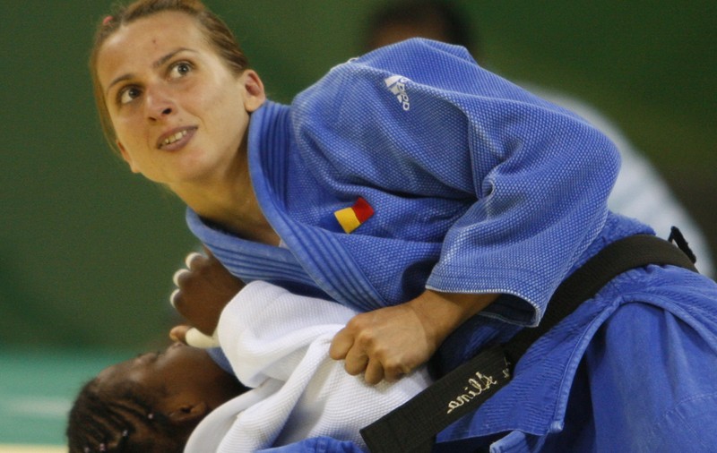 Alina Dumitru debordează de optimism: "Mi-aş dori să vină cu două medalii"