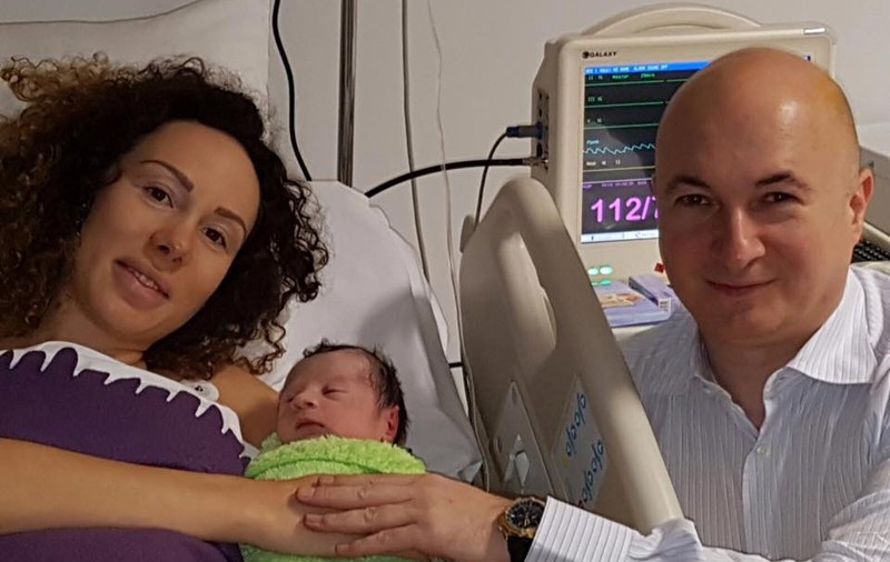Politicianul Codrin Ştefănescu e din nou tată. Iubita lui a născut un băiat