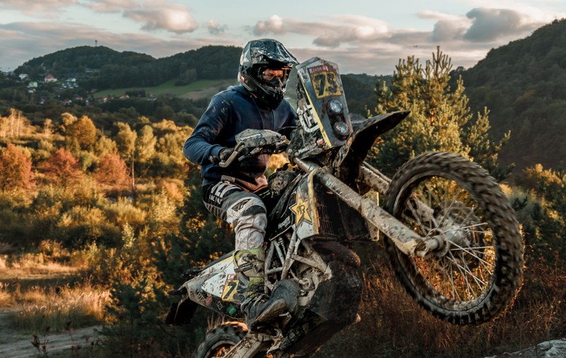 Motociclete – Pasiune, Stil de Viață și Alegerea Corectă a Pieselor