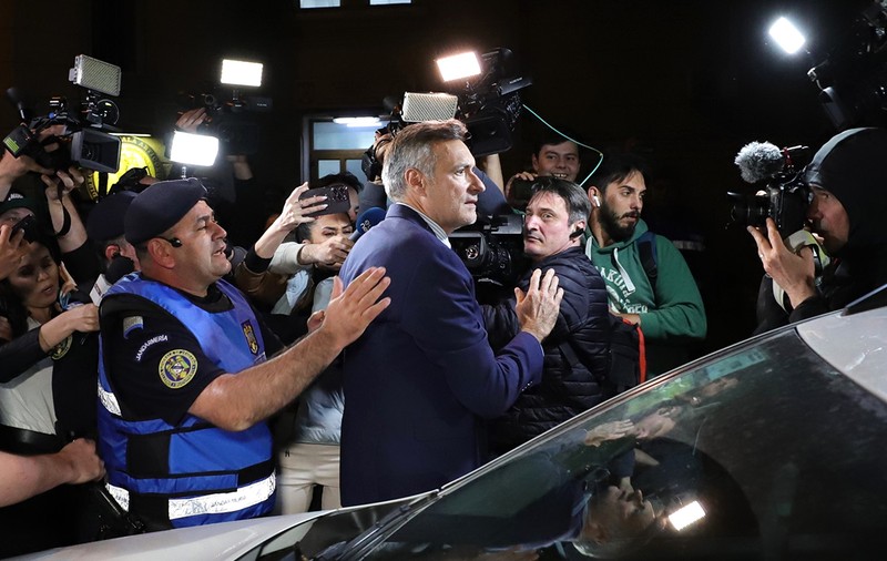 Ce ne spune cazul Coldea despre revoluția anticorupție? Politicieni, jos lăbuțele de pe cărți