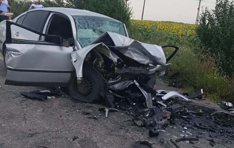 Doi morți și doi răniți într-un accident pe un drum județean din Olt/ FOTO&VIDEO