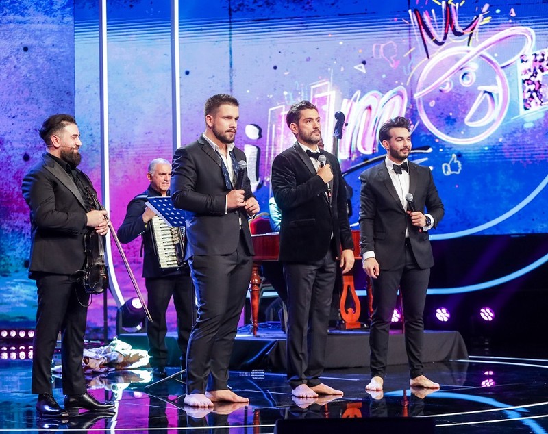 Trupa „The Free Tenors” s-a calificat direct în finala sezonului 14 iUmor. Delia a cântat împreună cu artiștii: „Senzațional! Magnific!“