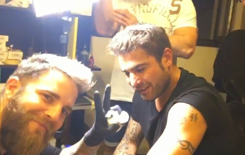Adi Mutu s-a lăsat de fotbal, nu și de tatuaje! ”S-a pictat” la 2.00 dimineața, înconjurat de ”frații lui”