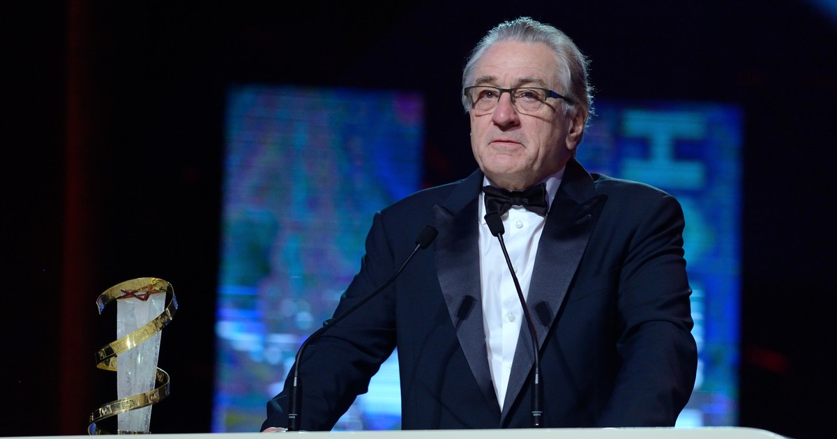 Robert De Niro și-a dat în judecată o fostă angajată care a vizionat 55 de episoade din "Prietenii tăi" în patru zile la locul de muncă