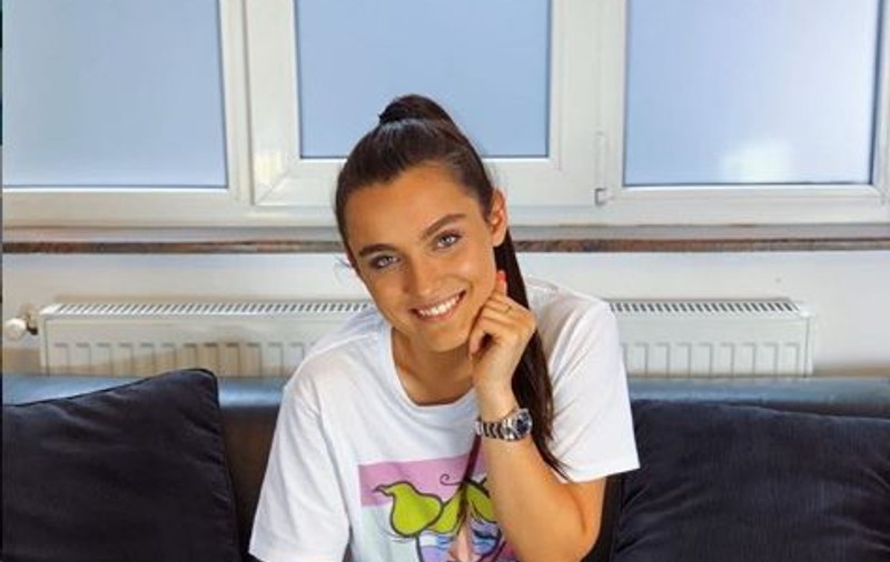 Cum arată fiica Andreei Esca în costum de baie. Alexia se distrează în Grecia
