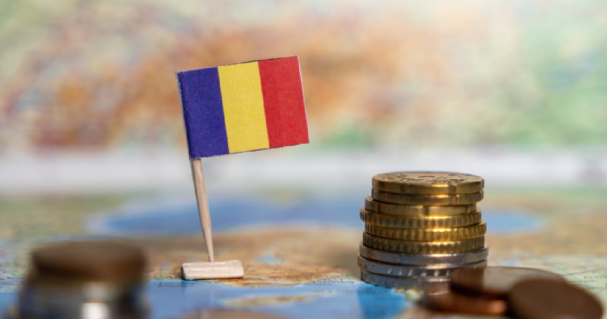steagul României și monede pe harta lumii