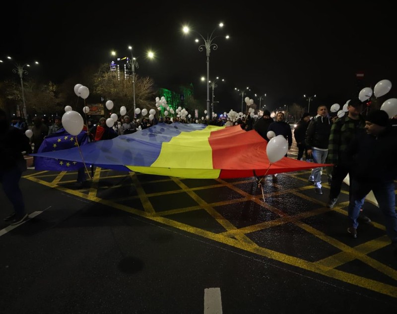Marș memorial la București pentru eroii și victimele din 1989: „Morții nu mai au răbdare, avem datoria să fim vocea lor”