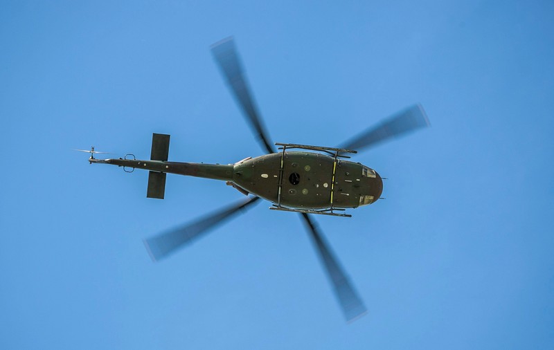 Un pilot belgian a căzut din elicopter în timpul unei demonstrații aeriene
