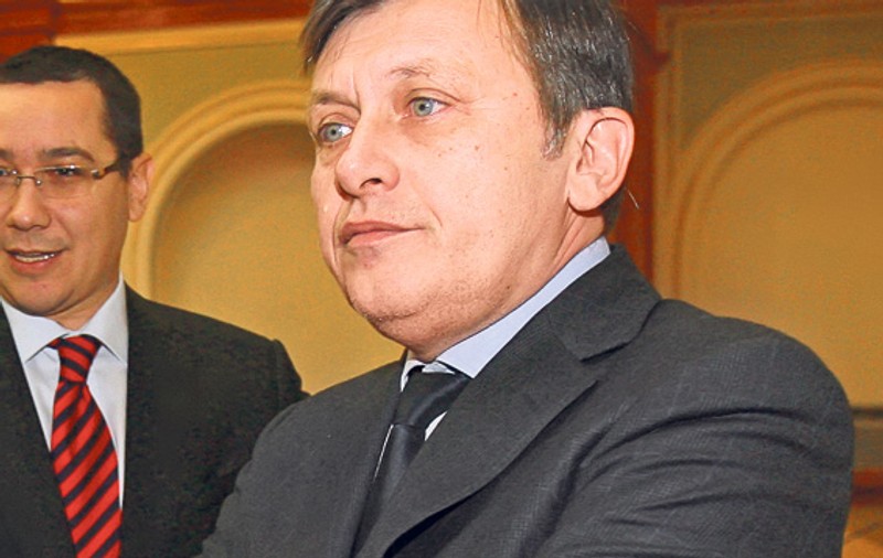 Antonescu îi prezice lui Ponta: «Victore, Iohannis va fi noul prim-ministru»