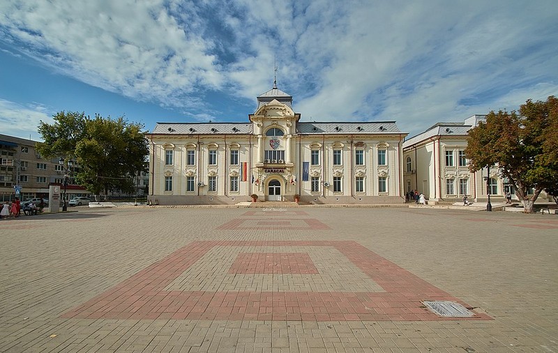 Un alt consilier local din Caracal demisionează. „Asocierea autorităților locale cu lumea interlopă nu ne face cinste”