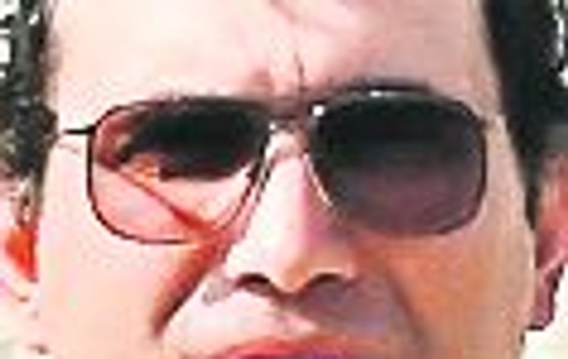 Cezar Dumitru, unul dintre puţinii români care au avut şansa să-l vadă pe Regele Mihai I la reşedinţa acestuia de la Versoix: «Era la bustul gol, sus, pe garaj»
