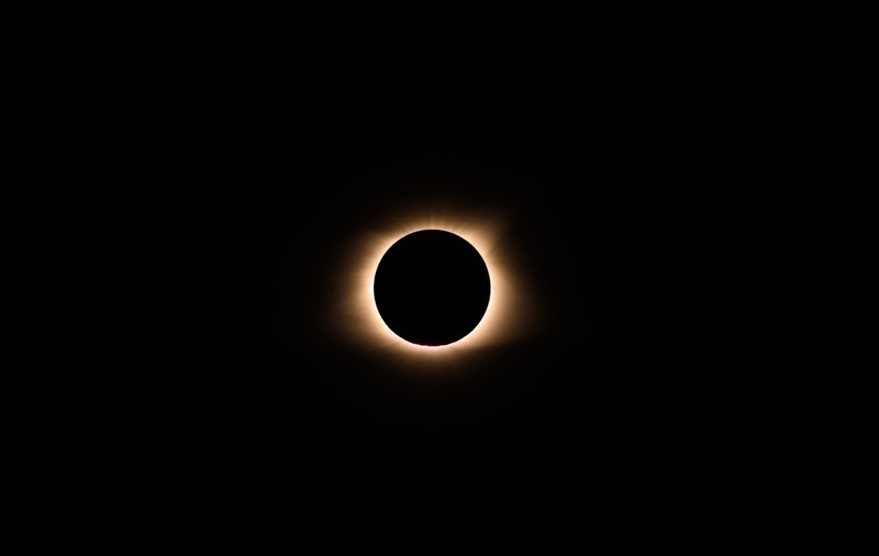 Eclipsa parțială de Soare, ascunsă de nori în România. Când va fi următoarea eclipsă vizibilă
