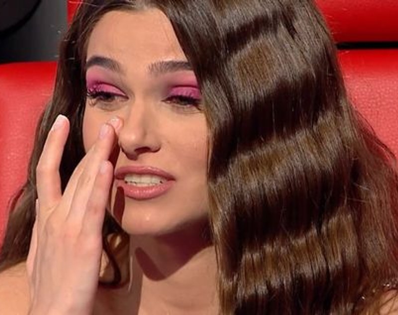 Theo Rose a izbucnit în lacrimi în prima ediție Vocea României sezonul 11. Ce a spus despre fiul ei. „Plângem de proști, de emoții”